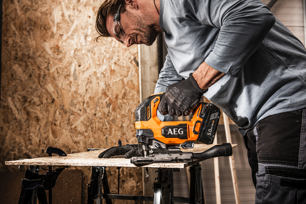 Scie Sauteuse Sans Fil XGT JV001GD201 Makita : Pour Une Coupe Fluide Et Efficace - Zone Outillage