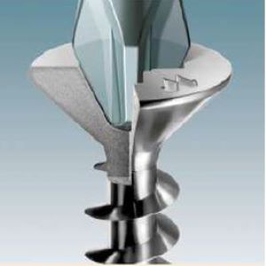 Empreinte profonde et t&ecirc;te renforc&eacute;e