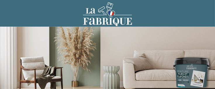 La Fabrique - Mur intérieur peint avec de la peinture blanche