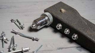 Nomenclature Rivet et pince à rivets