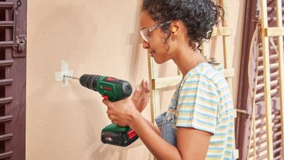 Perceuse sans fil 18 V EasyImpact avec 2 batteries 2,0 Ah et 1 chargeur AL 1820 CV BOSCH