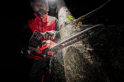 Tronçonneuse à batterie 36 V guide 35 cm GE-LC 36/35 Li EINHELL