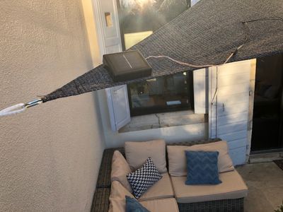 Voile d'ombrage triangulaire 300 cm avec LED JARDILINE