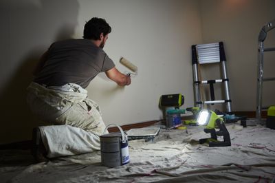 Projecteur de chantier LED 18V ONE+ 1800 lumens - RYOBI