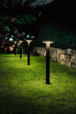 Borne extérieur LED plate 60cm Plug & Shine noir IP44 300 lumens blanc chaud - PAULMANN
