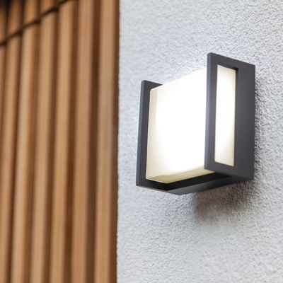 Applique extérieur LED Qubo gris IP54 800 lumens blanc chaud - COREP