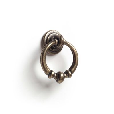Bouton de meuble anneau vieux laiton REI