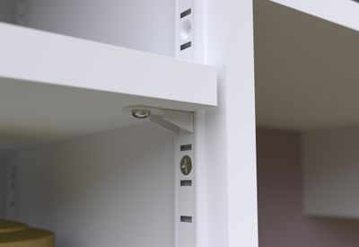 Taquet crémaillère 11/16 mm en acier époxy blanc par 24 CIME