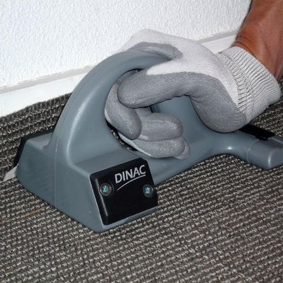 Araseur pour sol souple type PVC / moquette DINAC