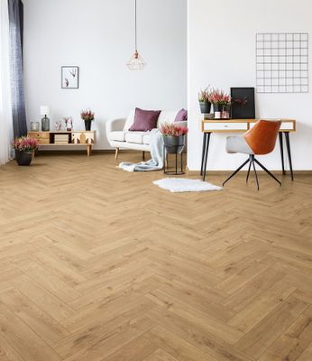 Sol stratifié bâton rompu décor chêne beige SUNDANCE ép 8 mm 12,6 x 63 cm AC5 compatible pièce humide paquet de 0,870 m² AJ TIMBER