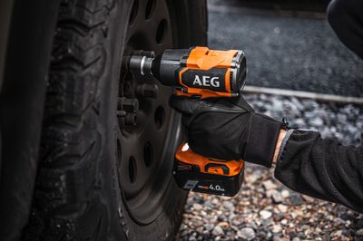 Clé à chocs sans fil 18 V BSS18MTF12BL-402C (Brushless, 2 batteries) - AEG