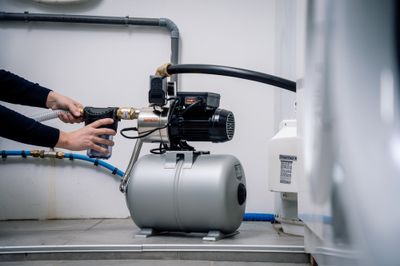 Pompe surpresseur 100 Litres 3.3 m³/h 800 W SPID'O