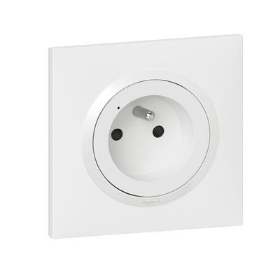 Prise électrique connectée encastrable avec terre + plaque Blanc - Dooxie with Netatmo LEGRAND