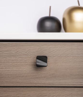 Bouton de meuble vague noir mat 32 x 32 mm REI