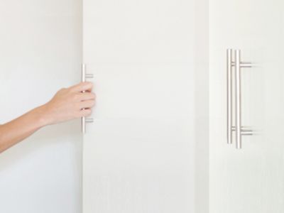 Poignée de meuble inox entraxe 96 mm par 4 REI