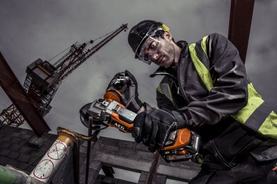 Pack 8 outils électroportatifs 18 V avec batteries 5,0 Ah et accessoires AEG8CKBX1-503MS - AEG