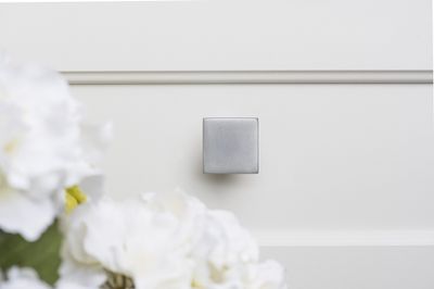 Boutons de meuble carrés chrome mat 30 x 30 mm par 4 REI