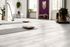 Sol stratifié décor chêne blanc ép 7 mm 19,3 x 137,6 cm AC3 paquet de 2,390 m² KRONOTEX