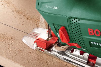 Scie sauteuse compacte 620 W avec 5 lames PST 9500 PEL BOSCH