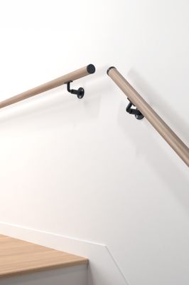 Main courante tubulaire R14 - bois hêtre - diamètre 40 mm - L 2,00 m - SOGEM