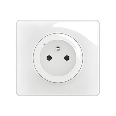 Prise électrique connectée encastrable avec terre + plaque Blanc - Céliane with Netatmo LEGRAND