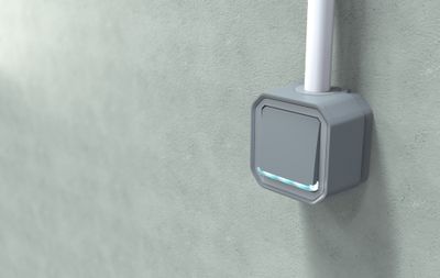 Interrupteur va-et-vient étanche IP55 avec voyant lumineux en saillie Gris - Plexo LEGRAND
