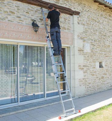 Echelle coulissante à main 2 plans 2 x 9 échelons 2,55 / 4,09 m ProfiStep Duo avec base rapportée aluminium - HAILO
