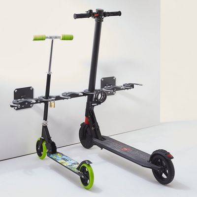 Range 6 trottinettes mural MOTTEZ