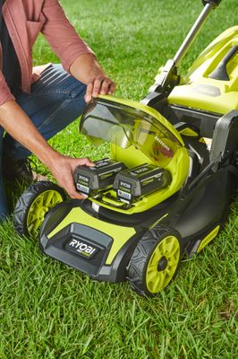 Tondeuse à batterie tractée 36 V 46 cm IMXSP46A-150 - RYOBI