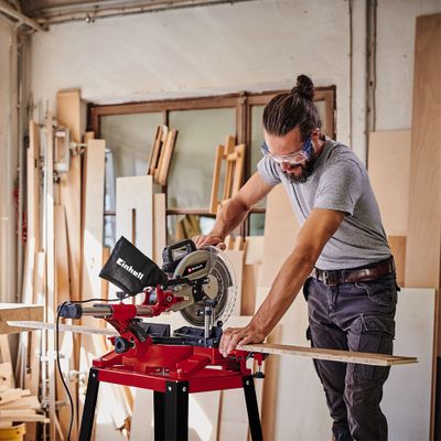 Scie à onglet radiale sur table 1 900 W TC-SM 2531/2 U - EINHELL