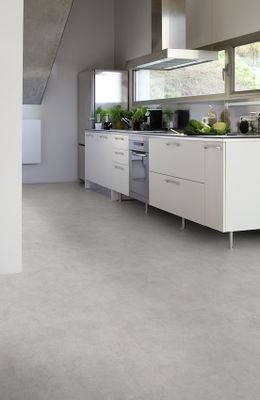 Sol PVC décor gris clair BOOSTER rouleau de 4m vendu au m² GERFLOR