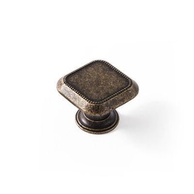 Bouton de meuble carré vieux laiton 30 x 30 mm REI