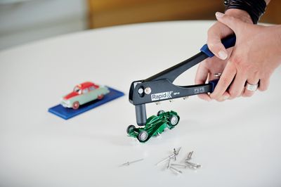 Pince à riveter RP10 + 100 rivets - RAPID