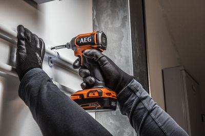 Visseuse à chocs Brushless sans fil 18 V BSS18SBL2-0 - AEG