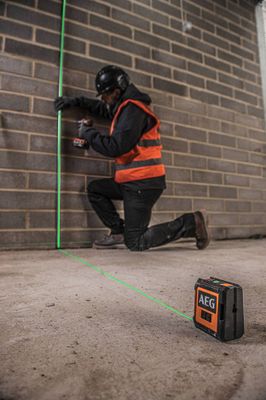Niveau laser croix vert 20 mètres - AEG