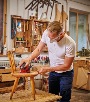 Ponceuse multifonction 130 W + 3 feuilles abrasives RT-OS 13 EINHELL