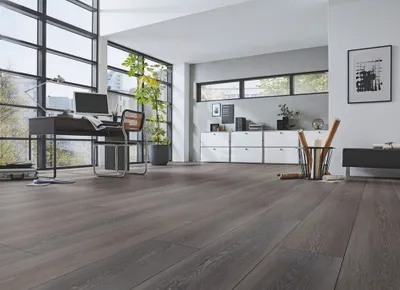 Sol stratifié décor chêne anthracite STIRLING ép 8 mm 19,3 x 138,0 cm AC4 paquet de 2,131 m² KRONOTEX