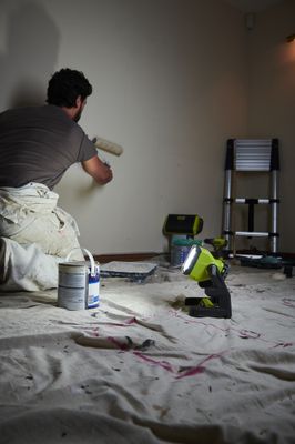 Projecteur de chantier LED 18V ONE+ 1800 lumens - RYOBI