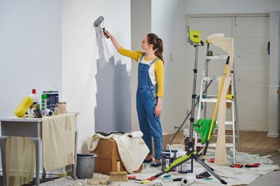 Projecteur de chantier LED sur trépied 18V ONE+ 2700 lumens - RYOBI