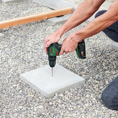 Perceuse à percussion sans fil 18 V UniversalImpact 18V-60 (Brushless, 2 batteries) - BOSCH