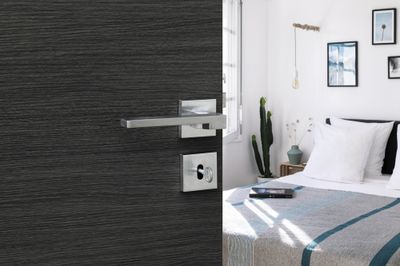 Poignées de porte sur rosaces carrées sans trou Ginevra chrome satiné FROSIO