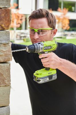 Perceuse à percussion sans fil 18 V ONE+ R18PD2-220S (2 batteries) - RYOBI