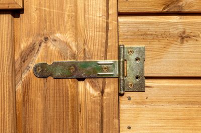 Abri de jardin bois massif madriers naturel 19.69 m² - HABRITA
