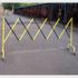 Barrière de chantier sur roulette droite extensible jaune et noir MOTTEZ