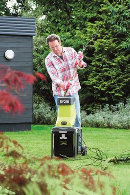 Broyeur de végétaux électrique 2500 W RSH2545B RYOBI