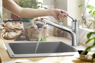 Robinet de cuisine chrome avec douchette extractible 2 jets EcoSmart Zesis M33 - HANSGROHE