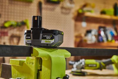 Batterie Lithium+ 18 V - 6,0 Ah compacte ONE + RB1860X - RYOBI