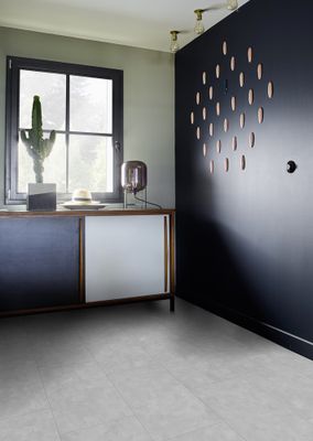 Dalle PVC clipsable gris foncé Senso Premium Clic 2 MANHATTAN dalle 72,87 x 38,88 cm 1,98 m² GERFLOR