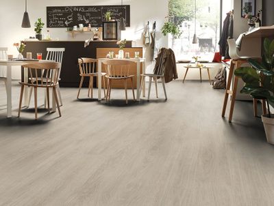 Sol stratifié gris MAMMUT PLUS compatible pièce humide ép. 10 mm 24,4 x 184,5 cm AC5 - KRONOTEX