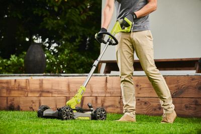 Tondeuse coupe-bordure 3-en-1 à batterie (non incluse) ONE+ 18 V 30 cm RY18LMC30A - RYOBI